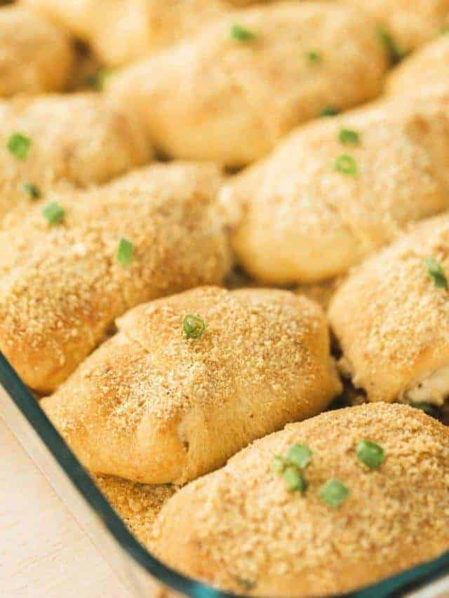 CHICKEN CRESCENT ROLL UPS